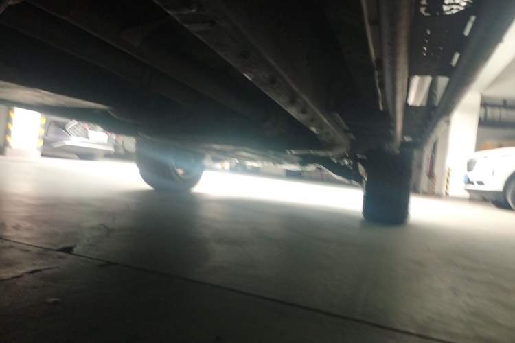 Used Toyota Tundra  Chassis Front Right