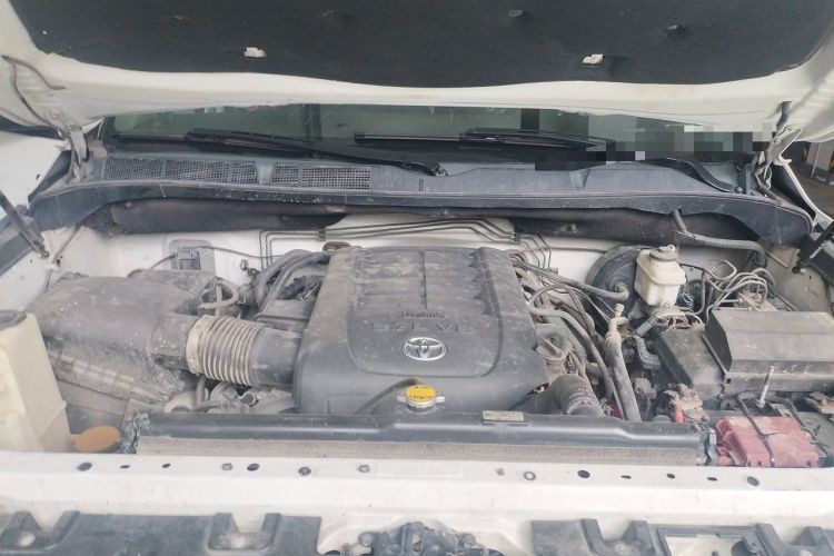 Used Toyota Tundra  Engine Bay