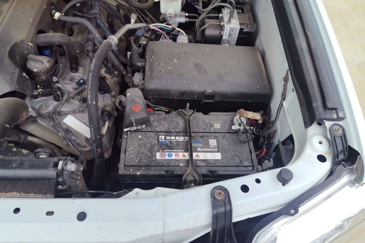 Used Toyota Tundra  Engine Bay Left