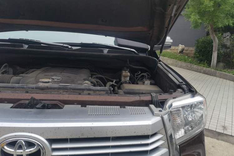 Used Toyota Tundra 2014 5.7L 1794 Edition Engine Bay Left