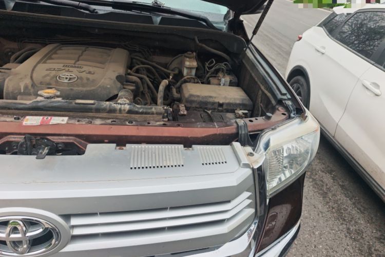 Used Toyota Tundra 2014 5.7L 1794 Edition Engine Bay Left
