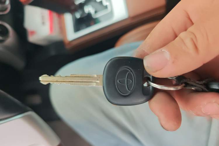 Used Toyota Tundra 2014 5.7L 1794 Edition Vehicle Key