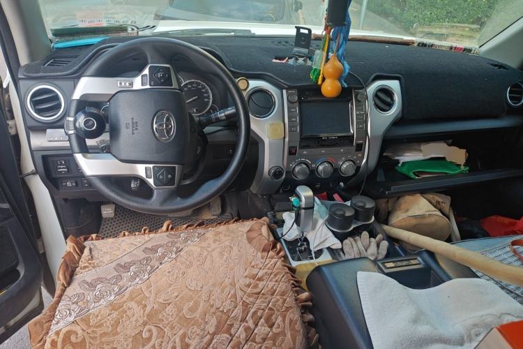 Used Toyota Tundra 2014 5.7L TRD Pro Center Console