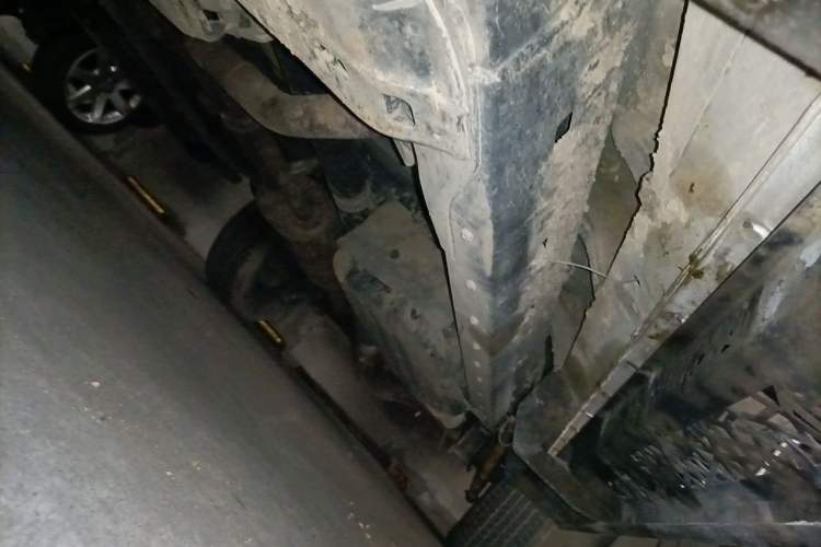 Used Toyota Tundra  Chassis Front Left
