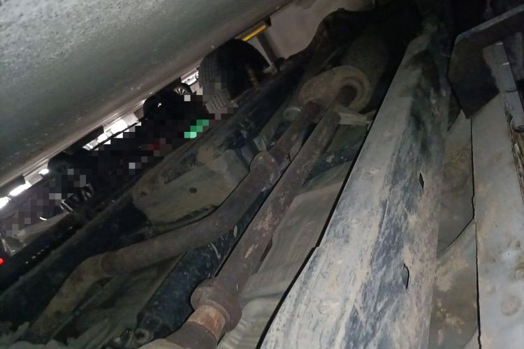 Used Toyota Tundra  Chassis Front Right