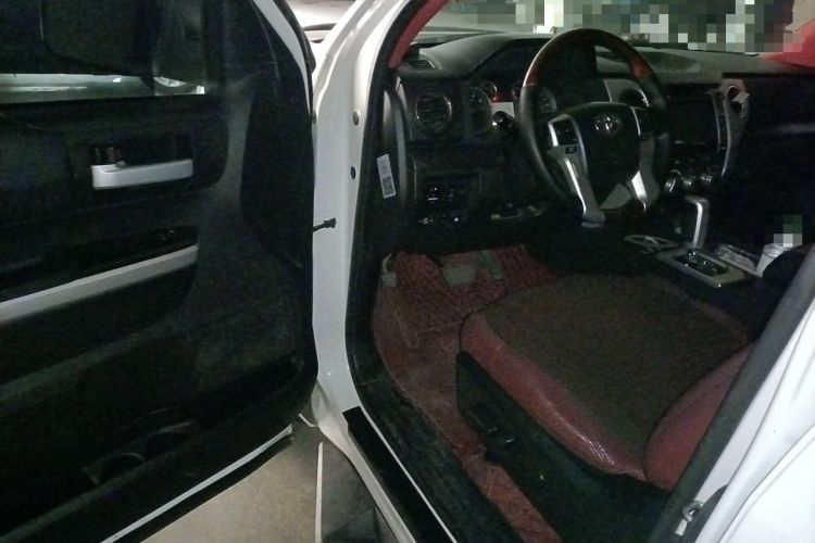 Used Toyota Tundra  Driver Seat