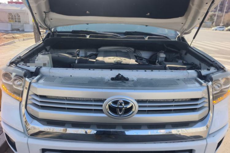 Used Toyota Tundra 2014 5.7L 1794 Edition Engine Bay