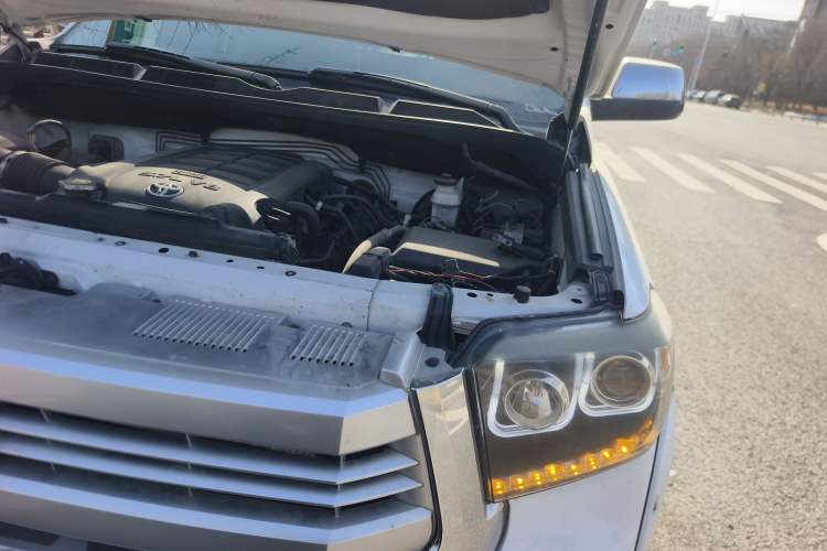 Used Toyota Tundra 2014 5.7L 1794 Edition Engine Bay Left