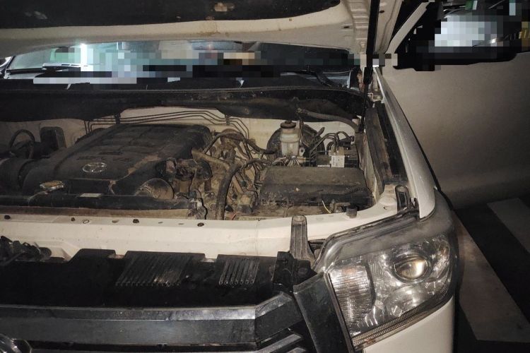 Used Toyota Tundra 2014 5.7L 1794 Edition Engine Bay Left
