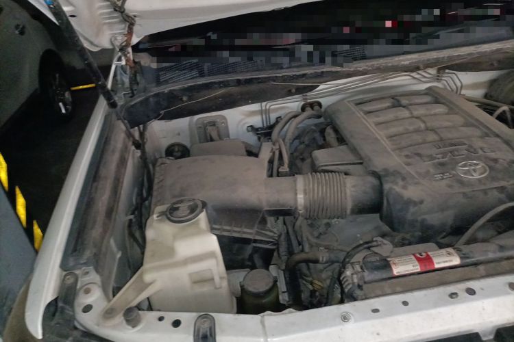 Used Toyota Tundra  Engine Bay Right