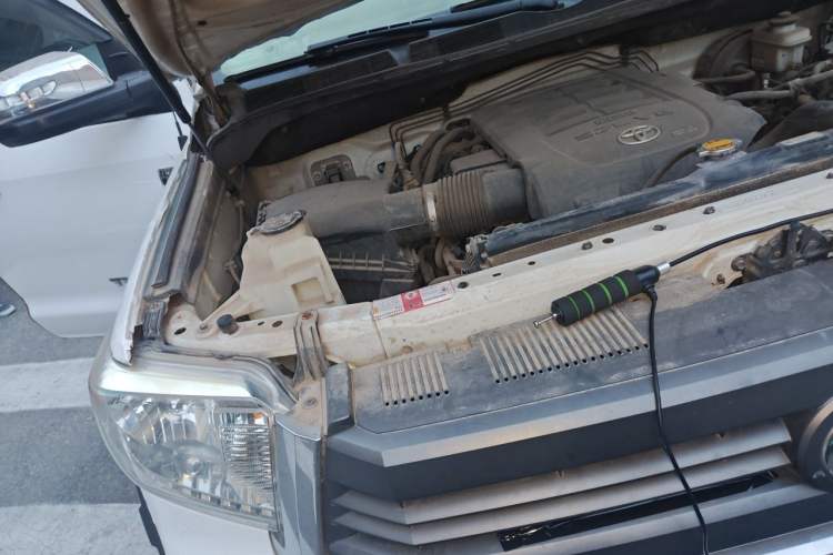 Used Toyota Tundra 2014 5.7L TRD Pro Engine Bay Right