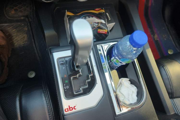 Used Toyota Tundra 2014 5.7L 1794 Edition Gear Lever