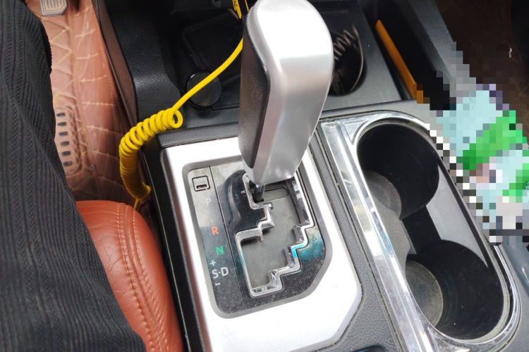 Used Toyota Tundra  Gear Lever