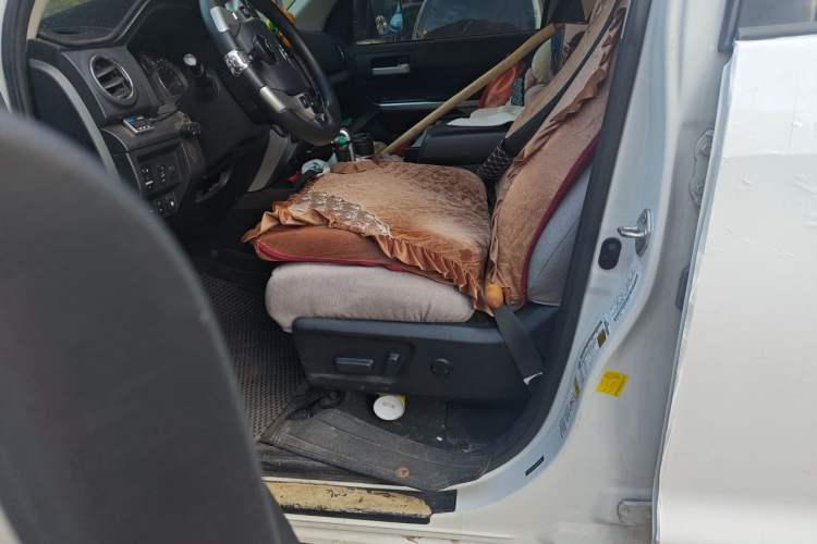 Used Toyota Tundra 2014 5.7L TRD Pro Left Front Seat