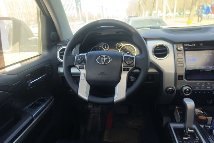 Used Toyota Tundra 2014 5.7L 1794 Edition Steering Wheel