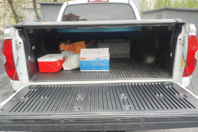 Used Toyota Tundra 2014 5.7L TRD Pro Trunk