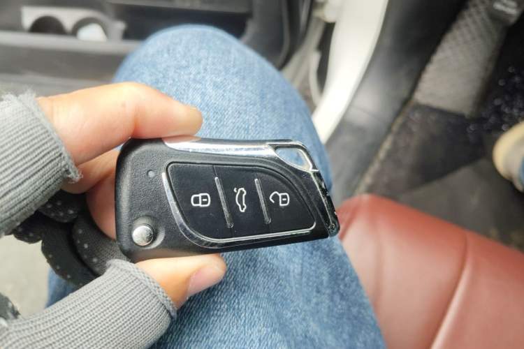 Used Toyota Tundra 2014 5.7L TRD Pro Vehicle Key