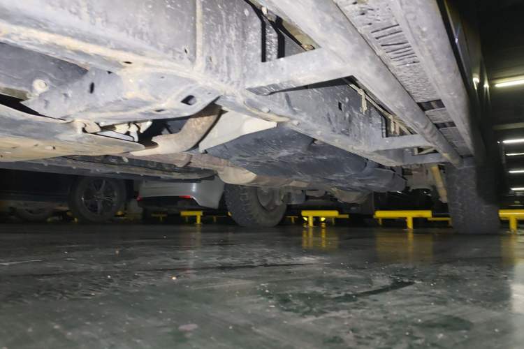 Used Toyota Tundra  Chassis Front Left