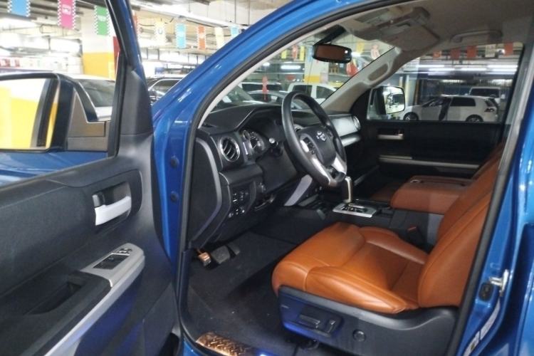 Used Toyota Tundra  Driver Seat