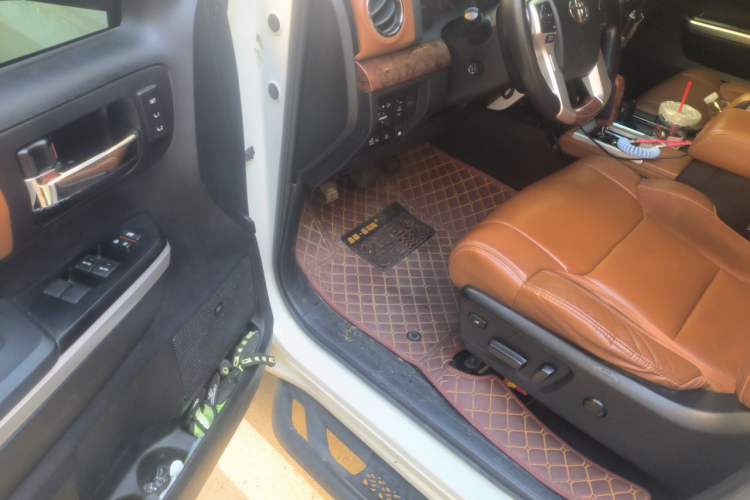 Used Toyota Tundra  Driver Seat