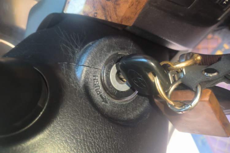 Used Toyota Tundra  Vehicle Key