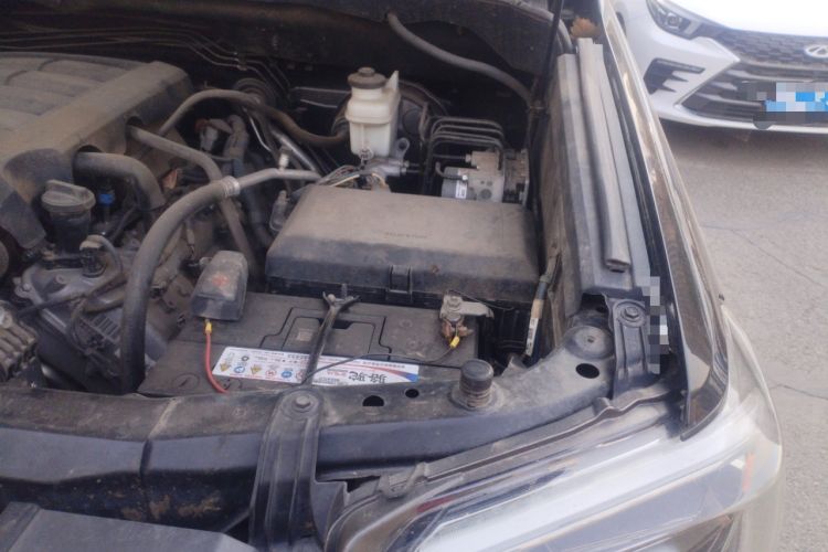 Used Toyota Tundra  Engine Bay Left