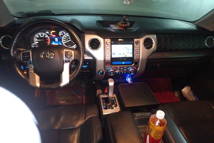 Used Toyota Tundra  Center Console