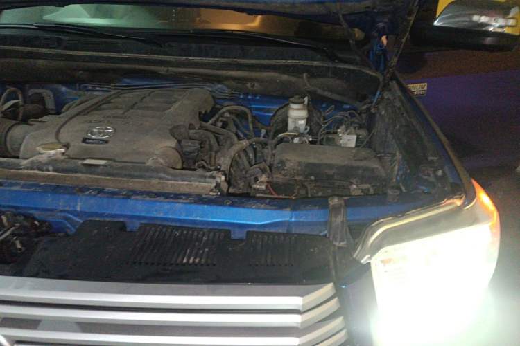 Used Toyota Tundra  Engine Bay Left