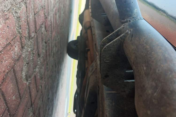 Used Toyota Tundra  Chassis Front Right
