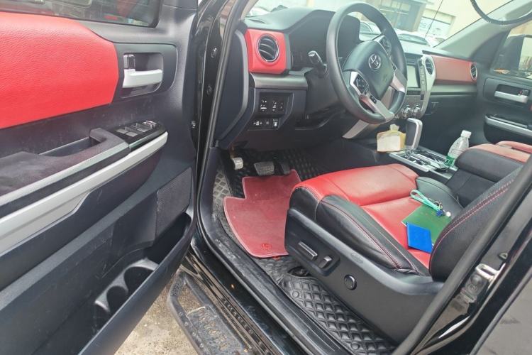 Used Toyota Tundra  Driver Seat