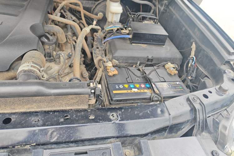 Used Toyota Tundra  Engine Bay Left