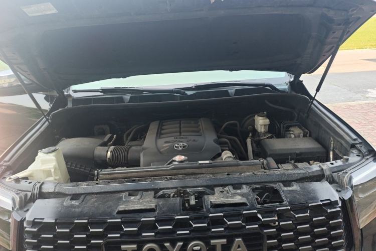 Used Toyota Tundra  Engine Bay