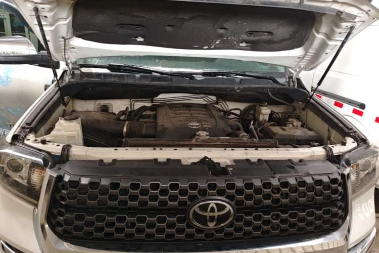 Used Toyota Tundra  Engine Bay