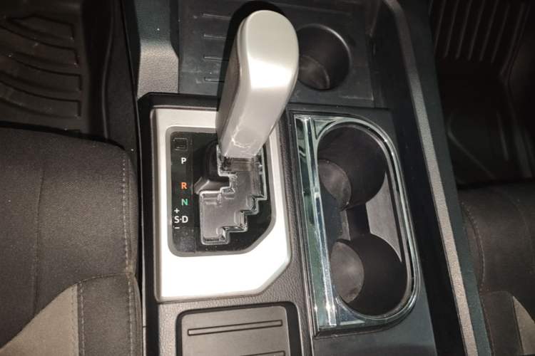 Used Toyota Tundra  Gear Lever