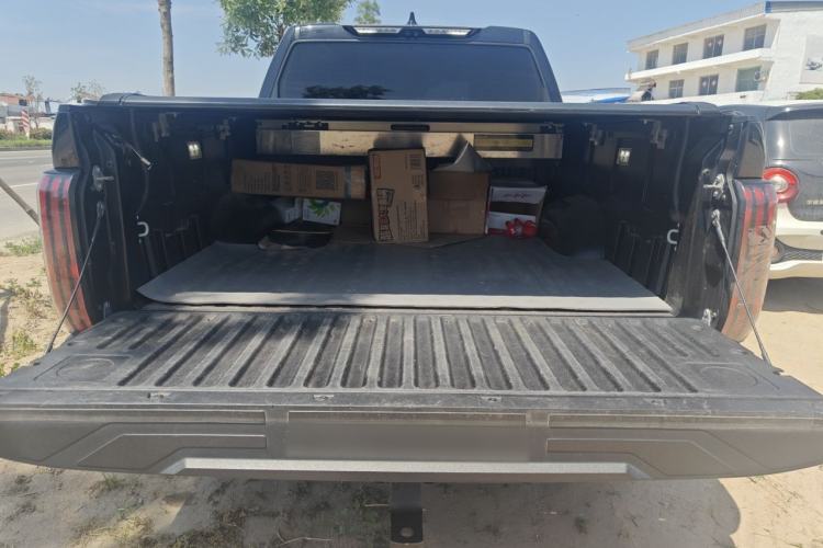 Used Toyota Tundra  Trunk