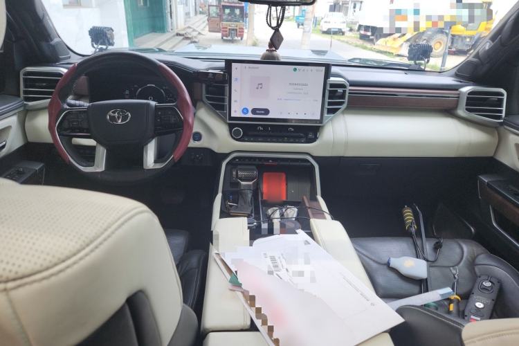 Used Toyota Tundra  Center Console