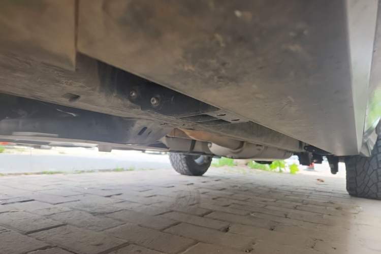 Used Toyota Tundra  Chassis Front Left