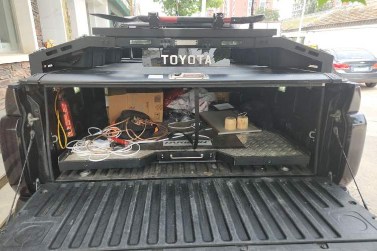 Used Toyota Tundra  Trunk