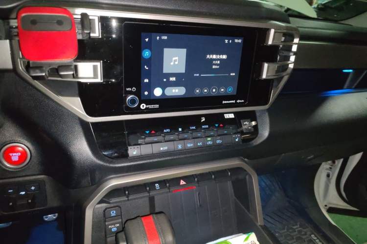 Used Toyota Tundra  Audio And AC Panel