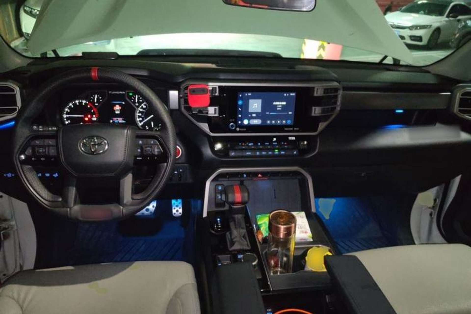 Used Toyota Tundra  Center Console