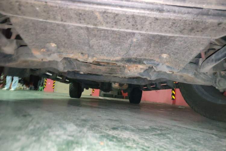 Used Toyota Tundra  Chassis Front