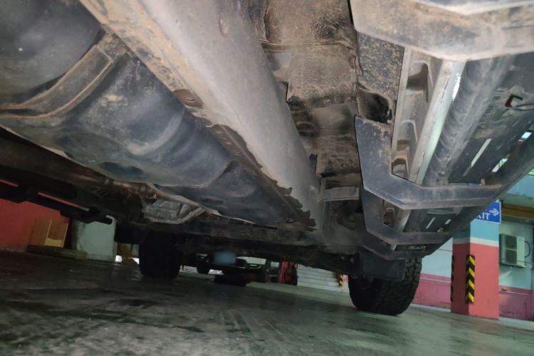 Used Toyota Tundra  Chassis Rear Right