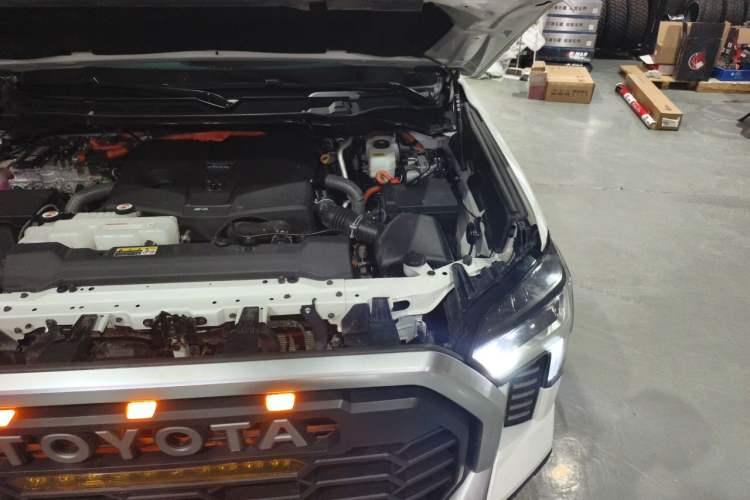 Used Toyota Tundra  Engine Bay Left