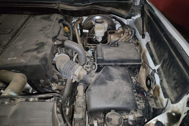 Used Toyota Tundra  Engine Bay Left