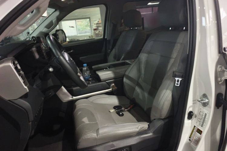 Used Toyota Tundra  Left Front Seat