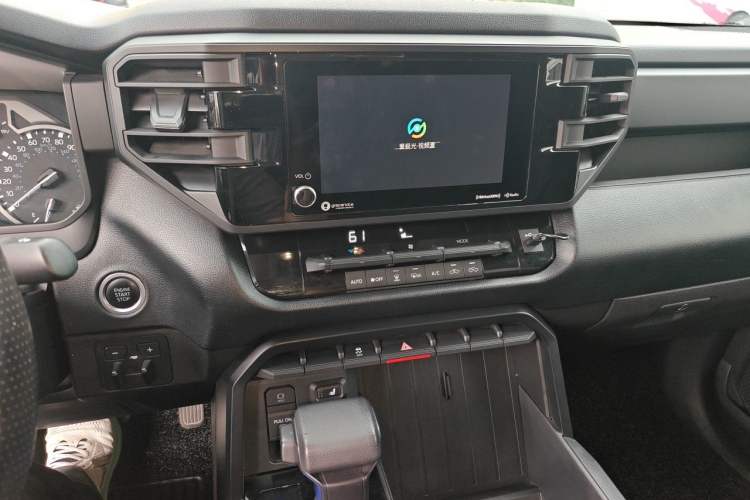 Used Toyota Tundra  Audio And AC Panel