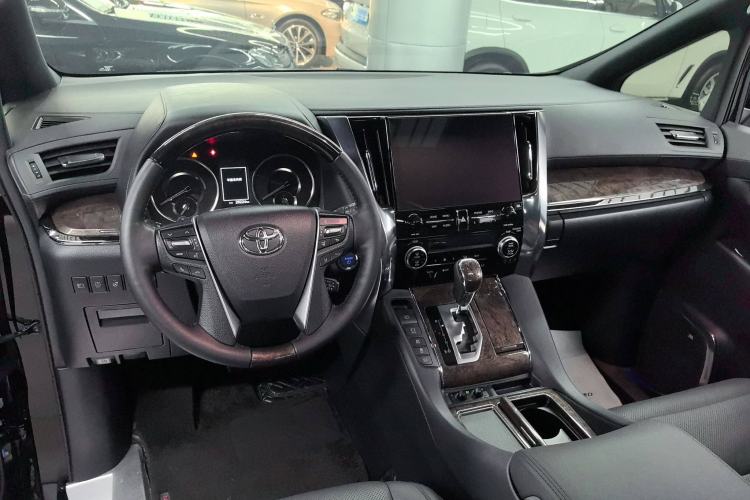 Used Toyota Vellfire 2021 Crown Dual-Engine 2.5L HV Prestige Edition Interior 3