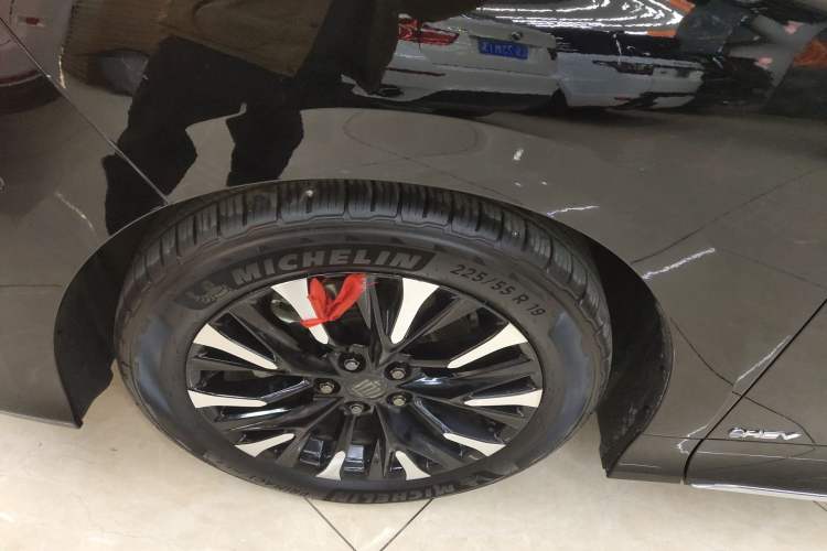 Used Toyota Vellfire 2024 Crown Dual-Engine 2.5L Supreme Executive Edition Left Front Wheel Hub