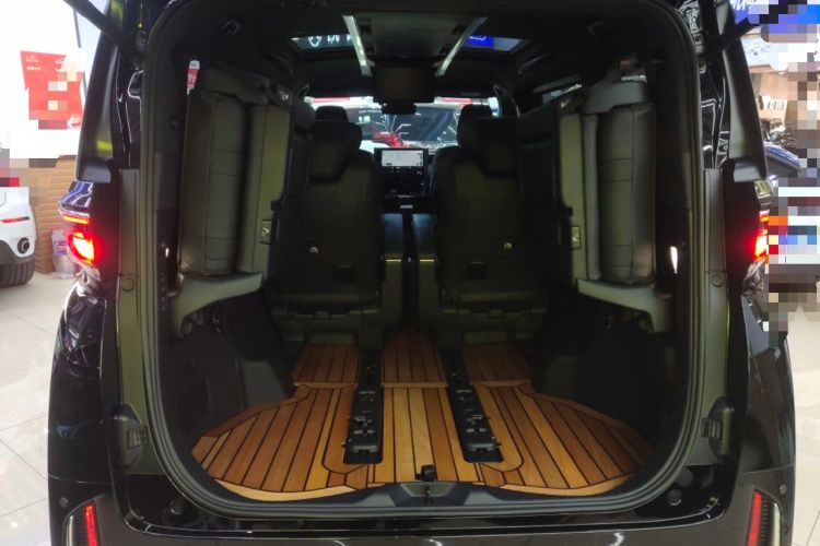 Used Toyota Vellfire 2024 Crown Dual-Engine 2.5L Supreme Executive Edition Trunk