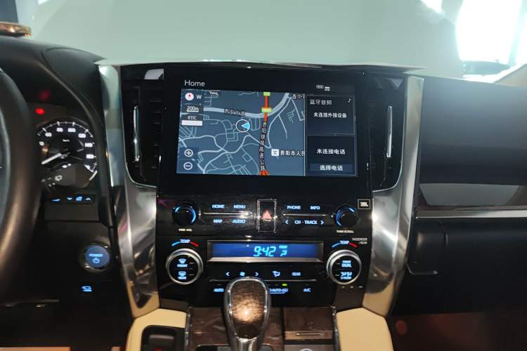 Used Toyota Vellfire 2020 Dual-Engine 2.5L Black Gold Limited Edition Audio And AC Panel